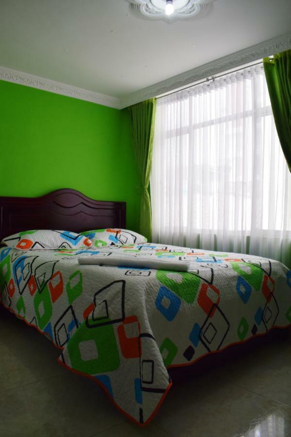 Hotel Londres Pasto Buitenkant foto