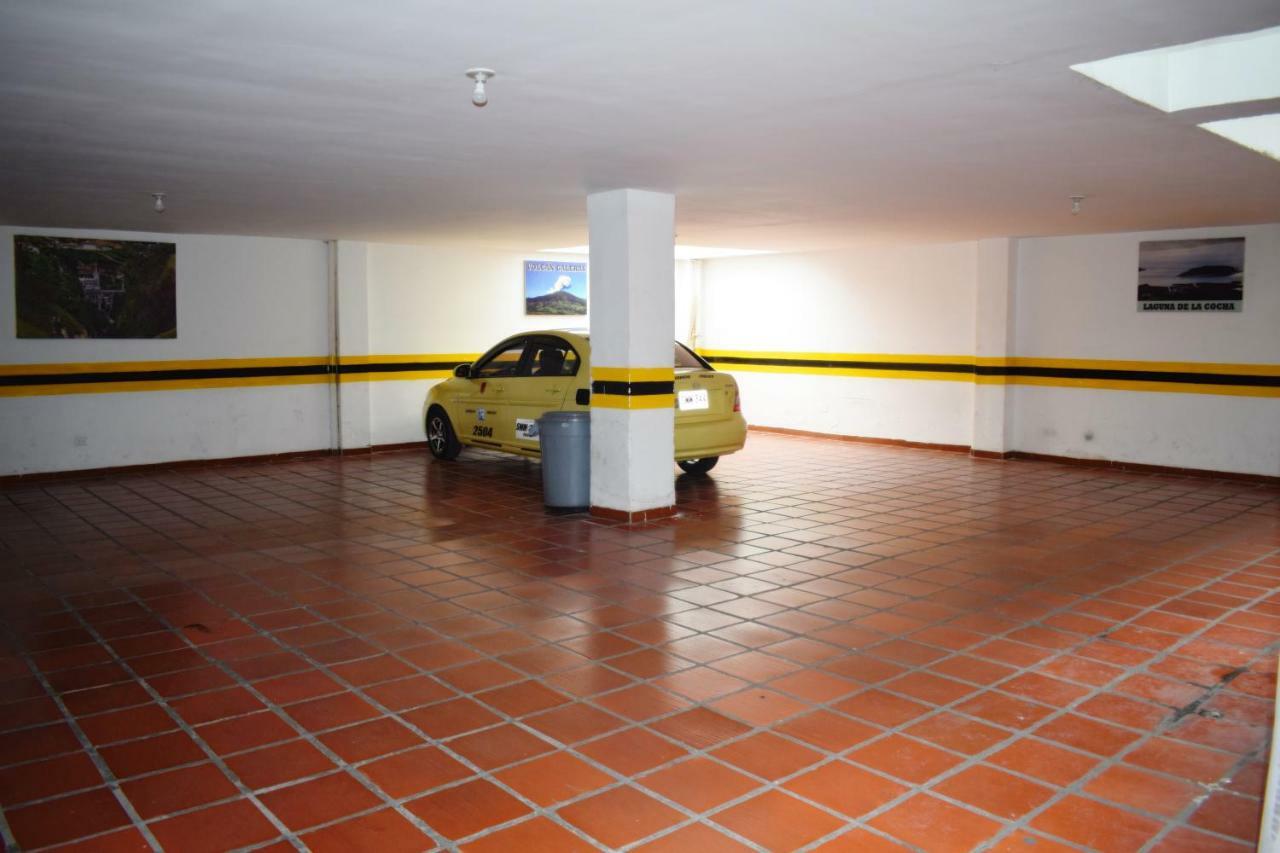 Hotel Londres Pasto Buitenkant foto