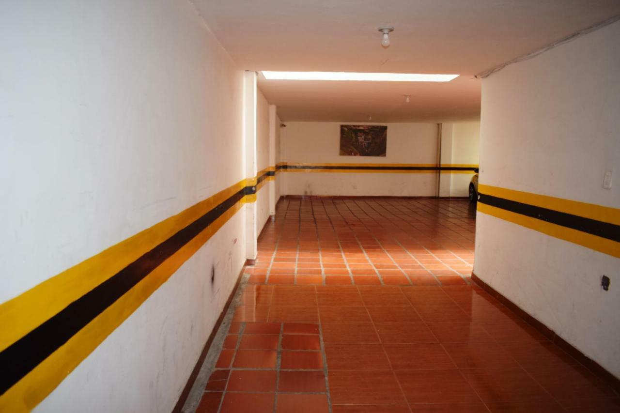 Hotel Londres Pasto Buitenkant foto